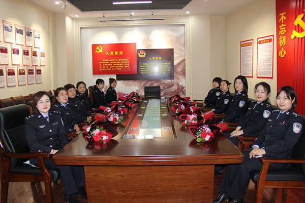 9fda52fc155d4cf7a04043ccc5af6053.JPG