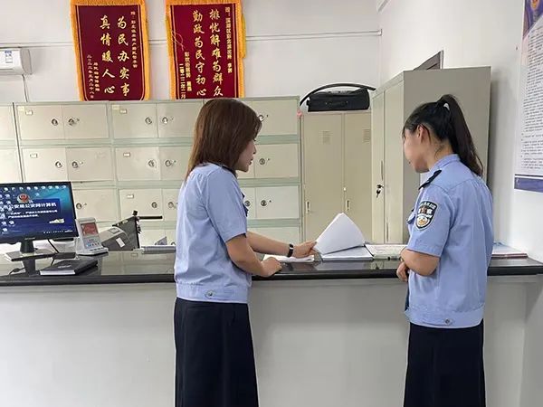 3b5f32ecdb1045438463499cc4cbae81.jpg