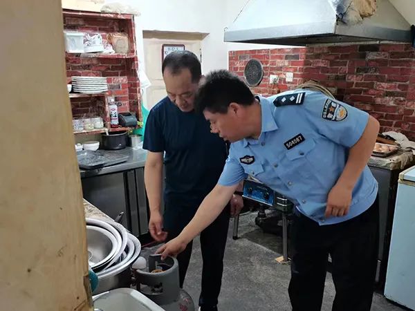 0e10031eb87c414cb7bf56ac906e29da.jpg